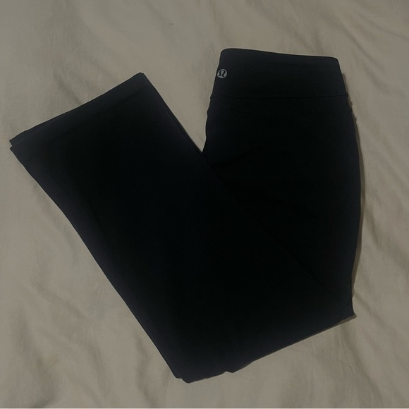 Lululemon Black Groove Hemmed Leggings 25" Inseam Size 4 - Picture 8 of 8